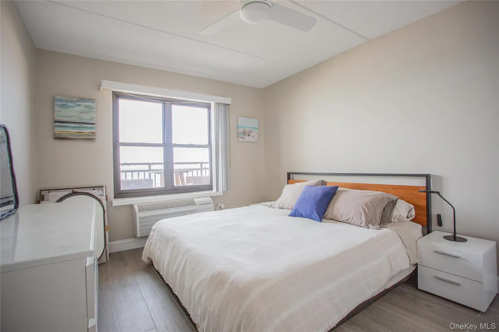 230 W Broadway Long Beach NY 11561