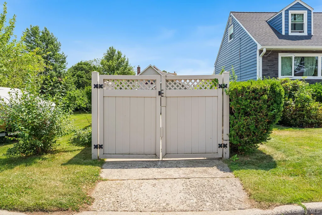 1047 Cornwell Avenue Baldwin NY 11510
