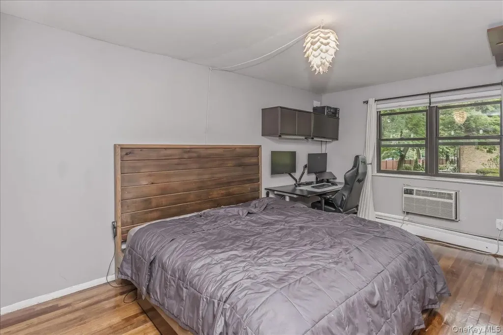 6117 231st Street Oakland Gardens NY 11364