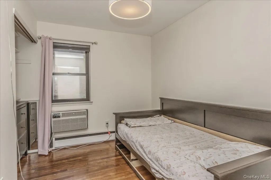 6117 231st Street Oakland Gardens NY 11364
