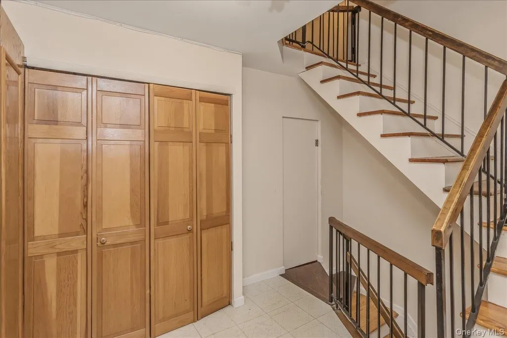 6117 231st Street Oakland Gardens NY 11364
