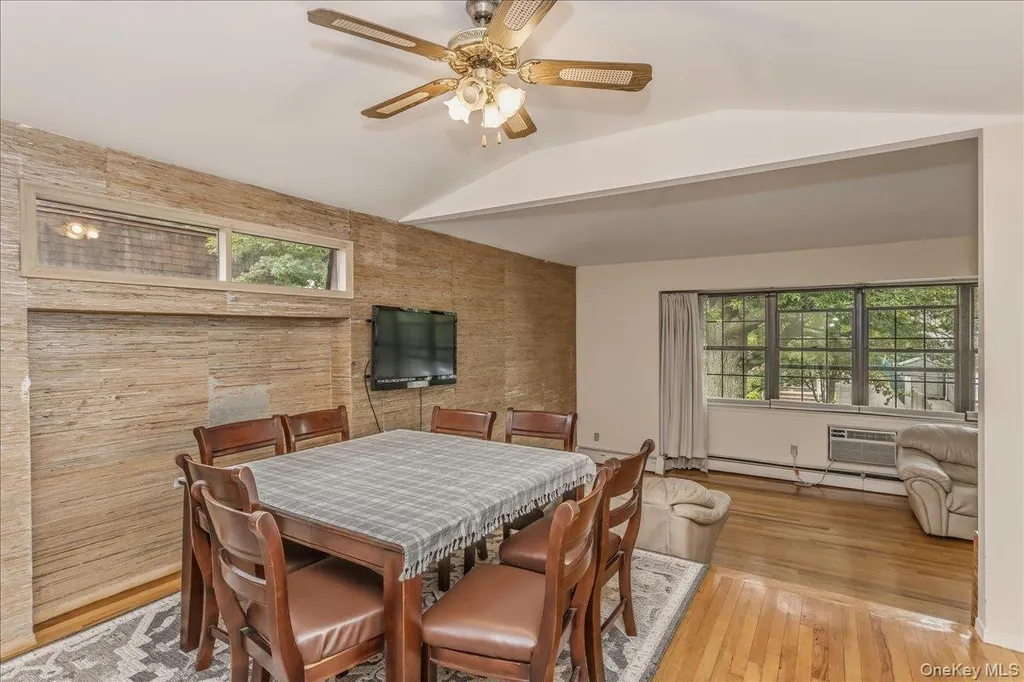 6117 231st Street Oakland Gardens NY 11364