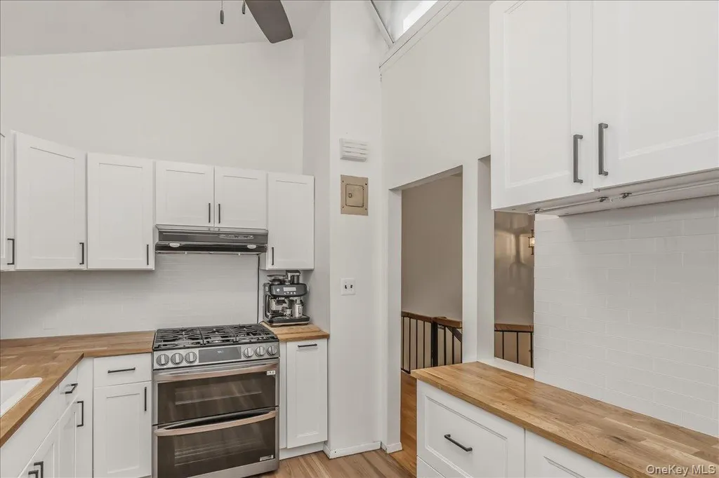 6117 231st Street Oakland Gardens NY 11364