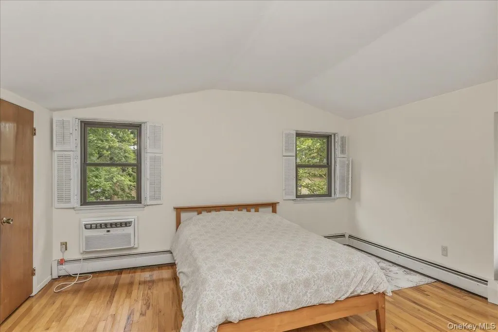 6117 231st Street Oakland Gardens NY 11364