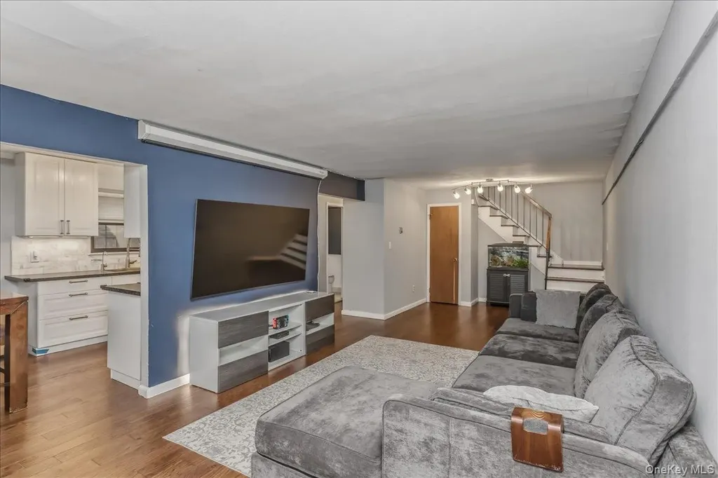 6117 231st Street Oakland Gardens NY 11364