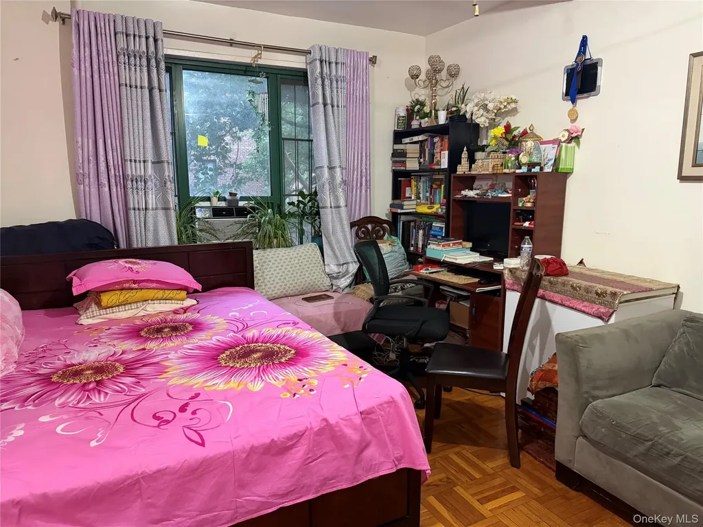 1551 Unionport Road Bronx NY 10462