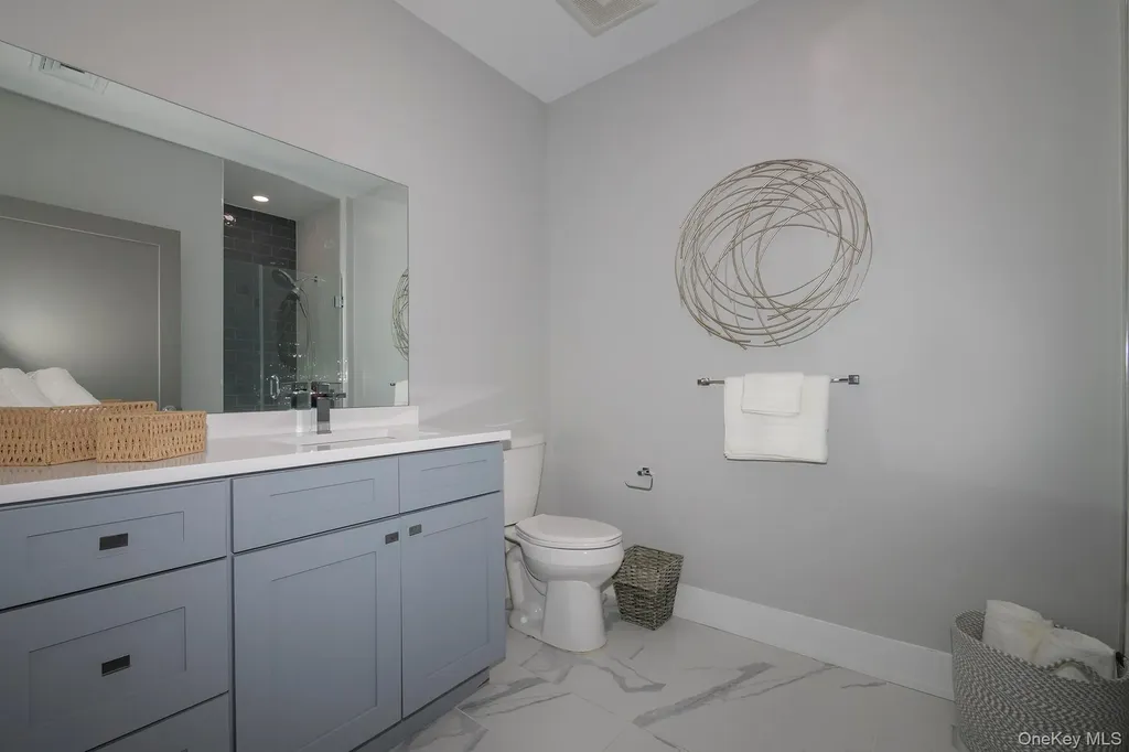 75 Circle Drive Central Islip NY 11722