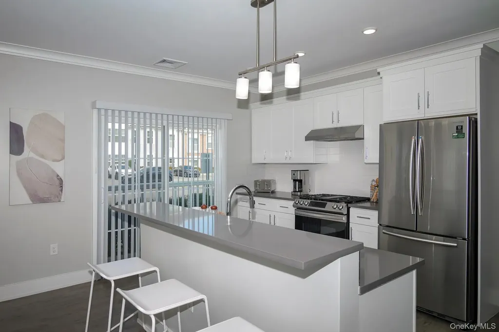 75 Circle Drive Central Islip NY 11722