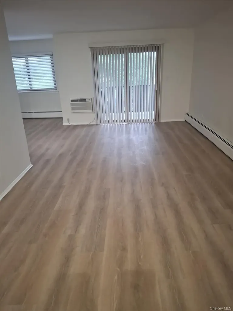 250 North Main Street Spring Valley NY 10977