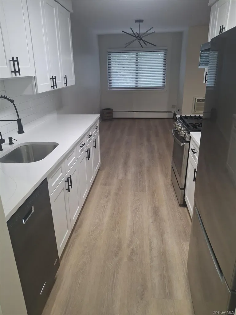 250 North Main Street Spring Valley NY 10977