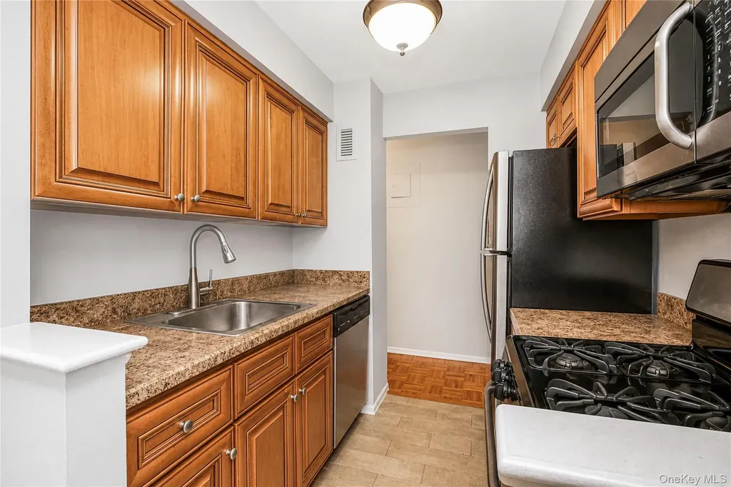 414 Maryland Avenue Staten Island NY 10305