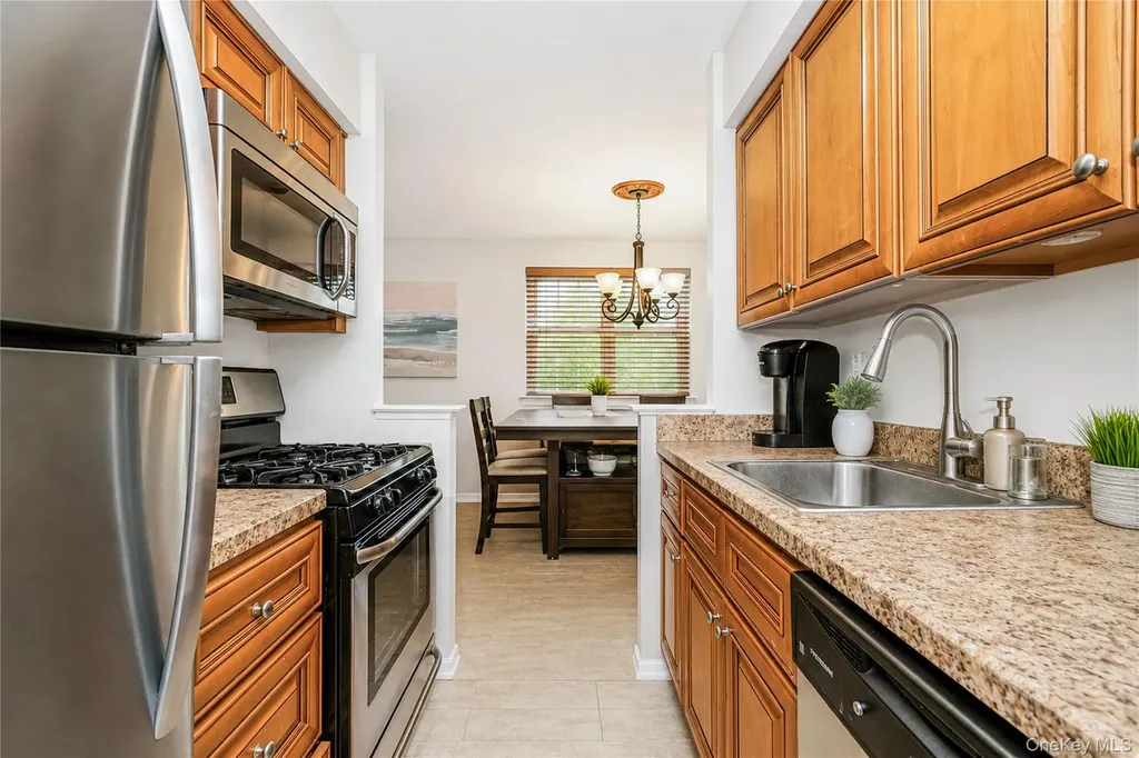 414 Maryland Avenue Staten Island NY 10305