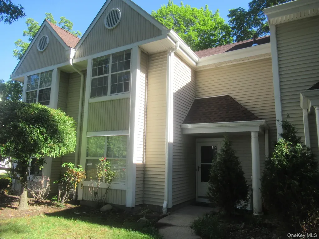 127 Creekside Circle Spring Valley NY 10977