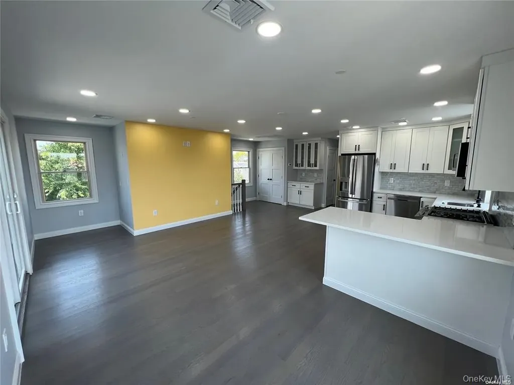 517 Monroe Boulevard Long Beach NY 11561
