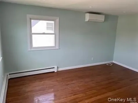 23 Jamaica Avenue Plainview NY 11803