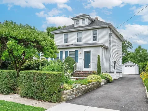 1 Raymond Street Glen Cove NY 11542