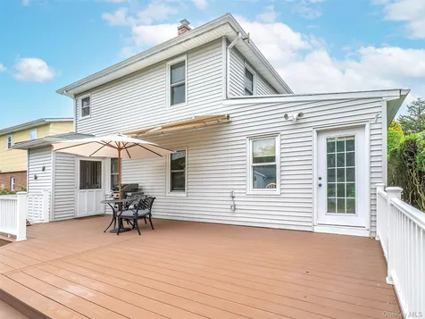 1 Raymond Street Glen Cove NY 11542