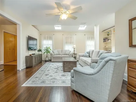 1 Raymond Street Glen Cove NY 11542