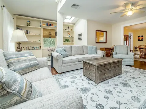 1 Raymond Street Glen Cove NY 11542