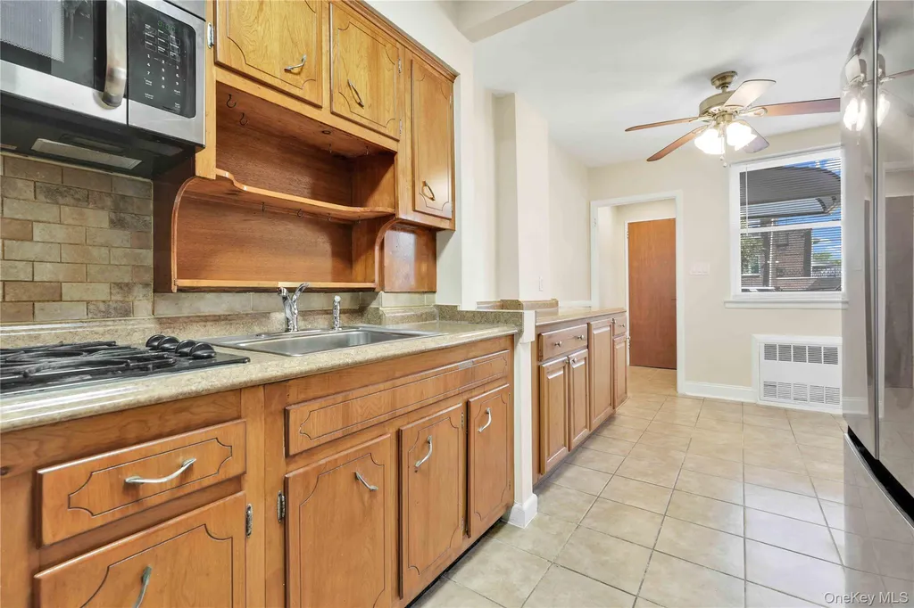 5306 Glenwood Road Brooklyn NY 11234