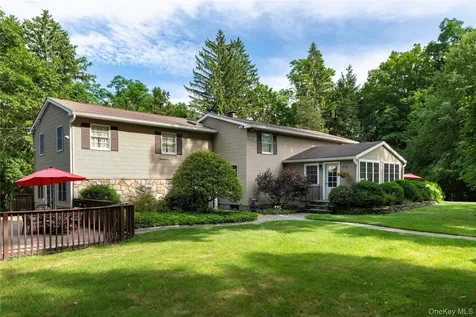 60 Traver Road Pleasant Valley NY 12569