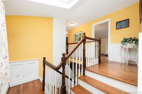 60 Traver Road Pleasant Valley NY 12569