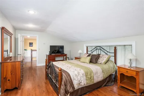 60 Traver Road Pleasant Valley NY 12569