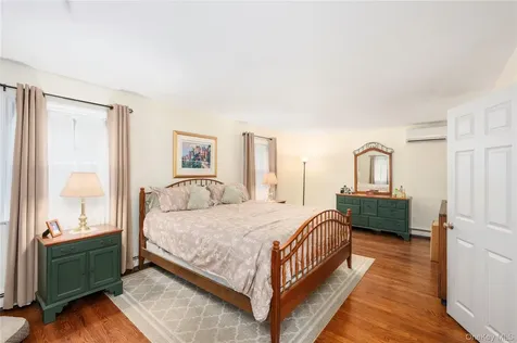 60 Traver Road Pleasant Valley NY 12569