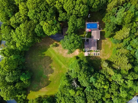 60 Traver Road Pleasant Valley NY 12569