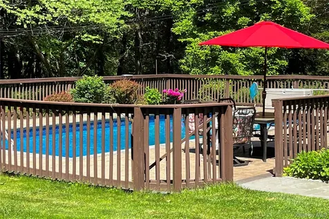60 Traver Road Pleasant Valley NY 12569