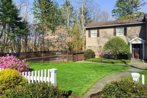 60 Traver Road Pleasant Valley NY 12569