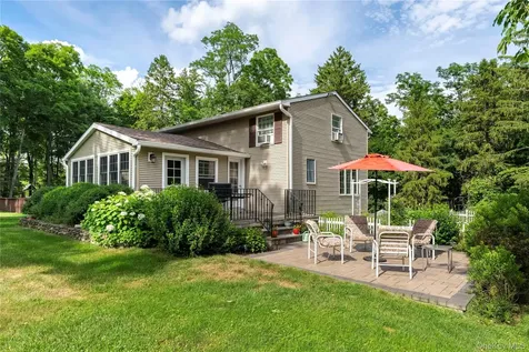60 Traver Road Pleasant Valley NY 12569