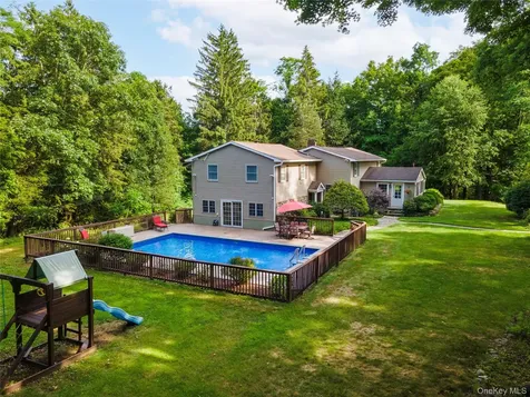 60 Traver Road Pleasant Valley NY 12569