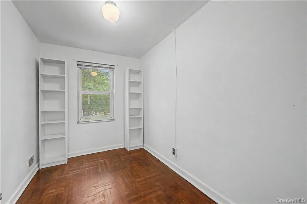 138 Van Cortlandt Park S Bronx NY 10463