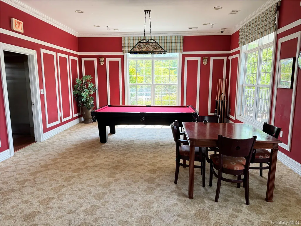 2012 Hawthorn Way New Windsor NY 12553