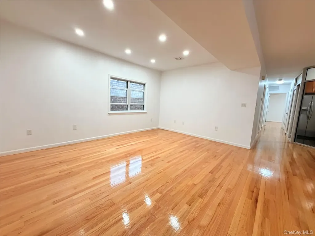 3432 205th Street Bayside NY 11361