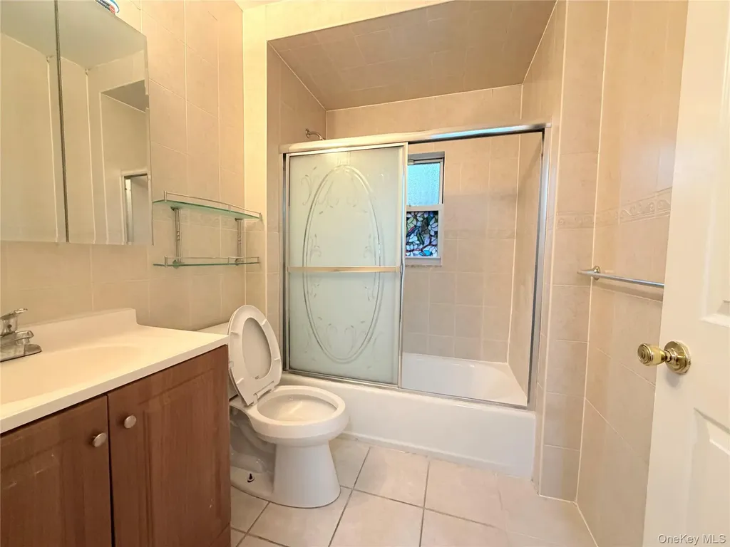 3432 205th Street Bayside NY 11361