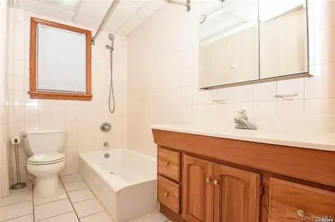 51 Thorman Avenue Hicksville NY 11801