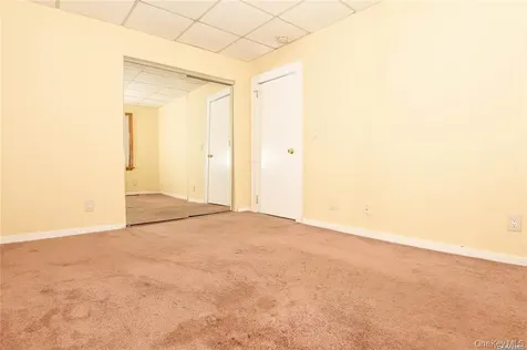 51 Thorman Avenue Hicksville NY 11801