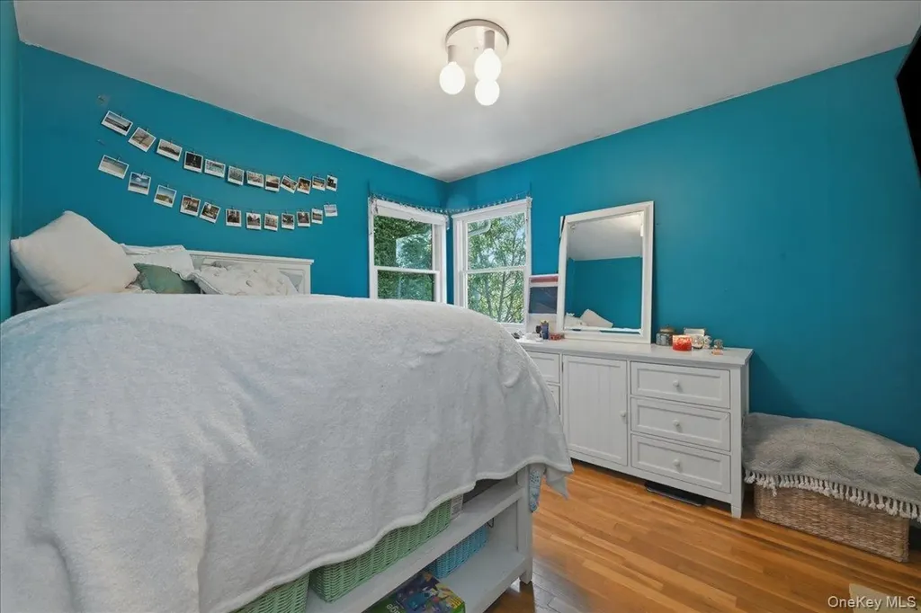 1279 Paul Street Seaford NY 11783