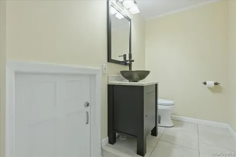 1279 Paul Street Seaford NY 11783