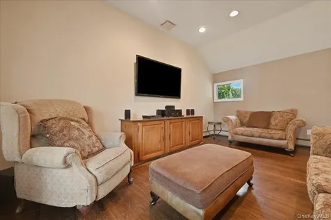 1279 Paul Street Seaford NY 11783