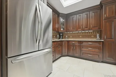 1279 Paul Street Seaford NY 11783