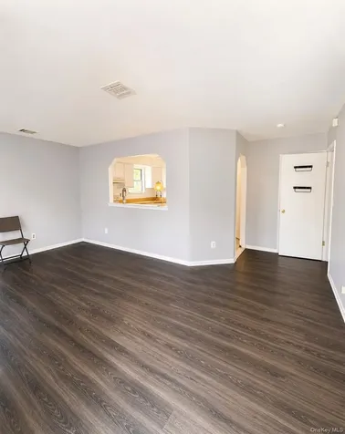 1 Atlantic Avenue Farmingdale NY 11735