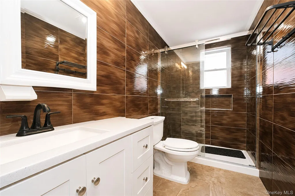 2027 E 35th Street Brooklyn NY 11234