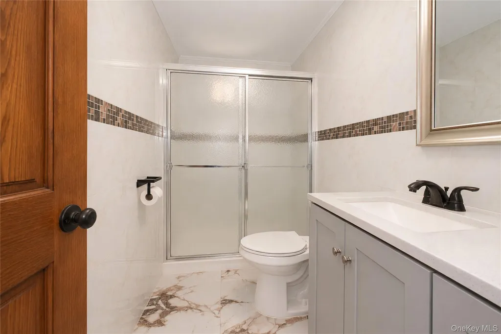2027 E 35th Street Brooklyn NY 11234