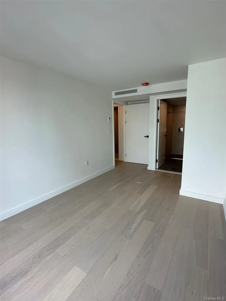 144-49 Northern Boulevard Flushing NY 11354