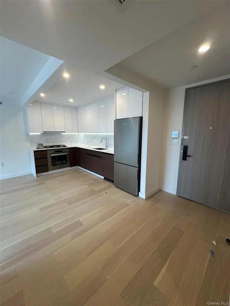 144-49 Northern Boulevard Flushing NY 11354