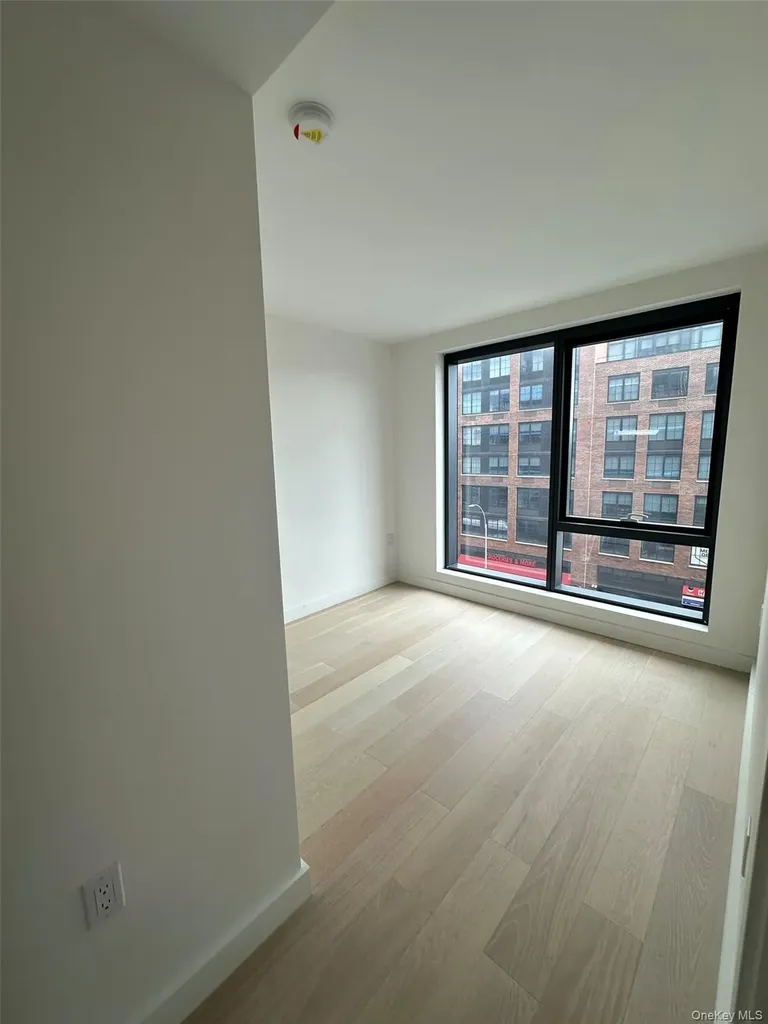 144-49 Northern Boulevard Flushing NY 11354