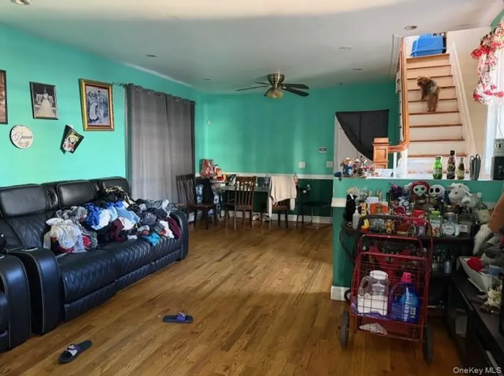 646 E 230th Street Bronx NY 10466